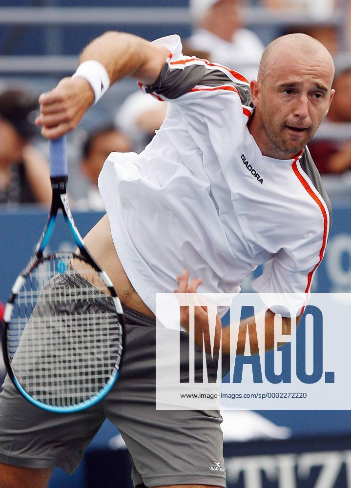 Ivan Ljubicic (Kroatien) - Aufschlag - (nyp20060828204) Tennis Herren US Open 2006, ATP Tour, Grand Slam Einzelbild New York Dynamik, Tennis Herren US Open 2006, ATP Tour, Grand Slam Einzelbild New York Dynamik,