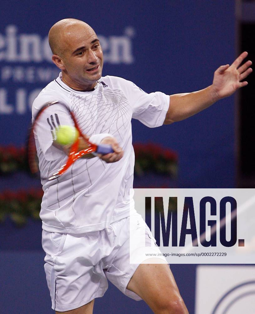 Andre Agassi (USA) - Vorhand - (nyp20060828213) Tennis Herren US Open 2006, ATP Tour, Grand Slam Einzelbild New York Dynamik, Tennis Herren US Open 2006, ATP Tour, Grand Slam Einzelbild New York Dynamik,