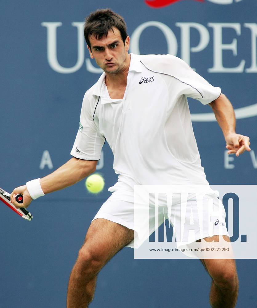 Florent Serra (Frankreich) - Vorhand - (nyp2006082842) Tennis Herren US Open 2006, ATP Tour, Grand Slam Einzelbild New York Dynamik, Tennis Herren US Open 2006, ATP Tour, Grand Slam Einzelbild New York Dynamik,