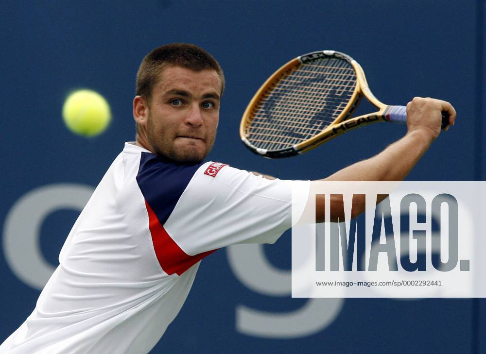 Mikhail Youzhny (Rußland) - Rückhand Tennis Herren US Open 2006, Grand Slam, ATP Tour Einzelbild Flushing Meadow, Meadows New York, NY, N Y Tennis Herren US Open 2006, Grand Slam, ATP Tour Einzelbild Flushing Meadow, Meadows New York, NY, N Y
