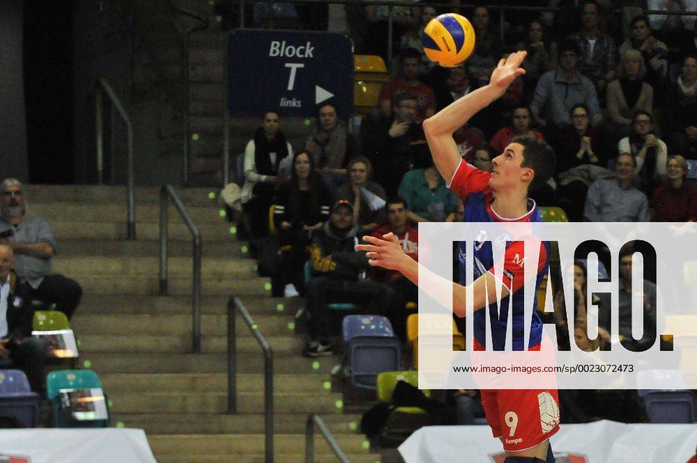 Volleyball 1.Bundesliga, United Volleys - TSV Herrsching, v.l. Georg Escher (United Volleys) ,