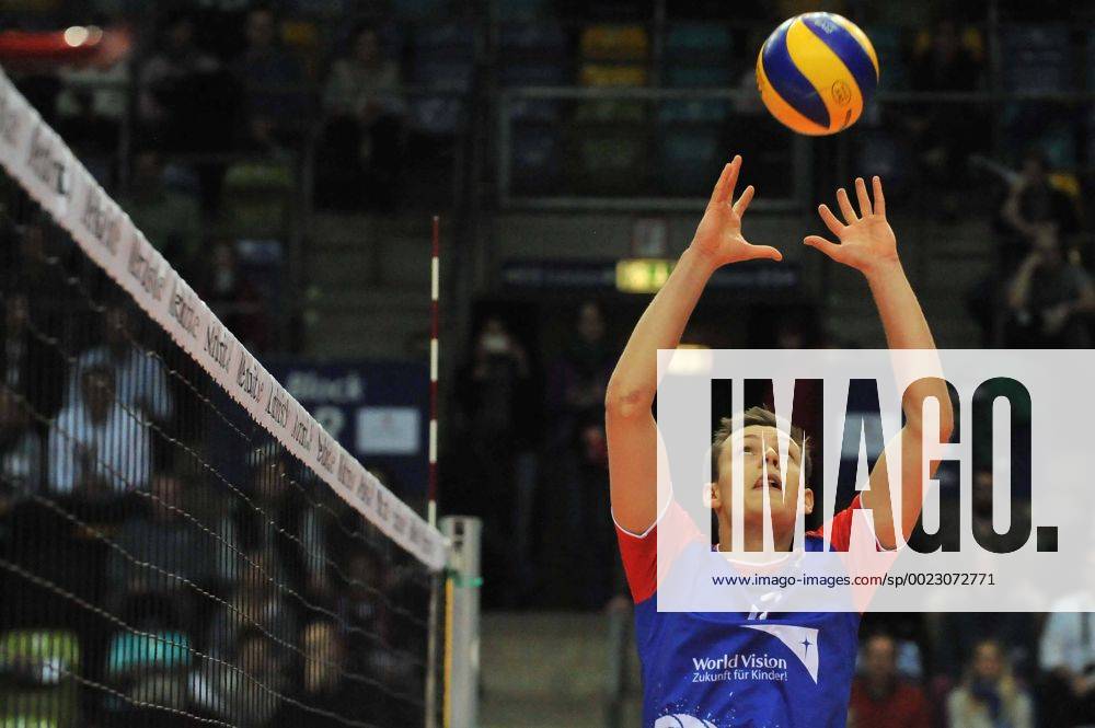 Volleyball 1.Bundesliga, United Volleys - TSV Herrsching, v.l. Jan Zimmermann (United Volleys) ,