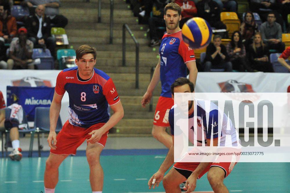 Volleyball 1.Bundesliga, United Volleys - TSV Herrsching, v.l. Jan Klobucar (United Volleys) , Florian Ringseis (United Volleys) , Christian Duennes (United Volleys) ,