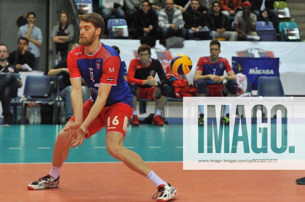 Volleyball 1.Bundesliga, United Volleys - TSV Herrsching, v.l. Christian Duennes (United Volleys) ,