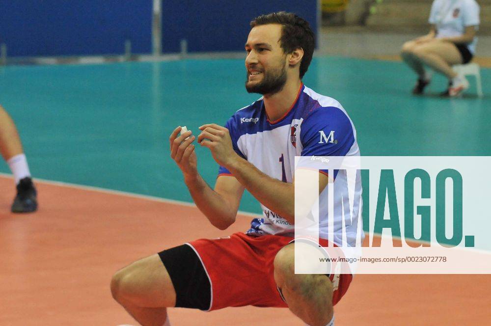 Volleyball 1.Bundesliga, United Volleys - TSV Herrsching, v.l. Florian Ringseis (United Volleys) ,