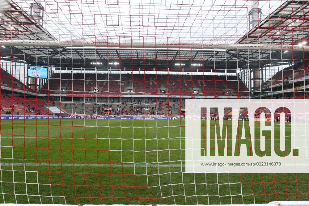 Fussball, Saison 2015 2016, 1. Bundesliga, 25. Spieltag, 1. FC Koeln - FC Schalke 04 1:3, RheinEnergieStadion mit Südtribüne, Fanblock