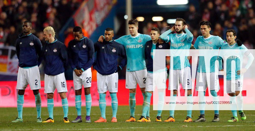 Fußball, Champions League, Atletico Madrid - PSV Eindhoven PSV Eindhoven players during the penalties during a Champions League round 16 second leg match held at Vicente Calderon stadium in Madrid, Spain, 15 March 2016. ATLETICO MADRID VS PSV ENINDHOVEN !ACHTUNG: NUR REDAKTIONELLE NUTZUNG! MAD039 20160316-635936833187292204