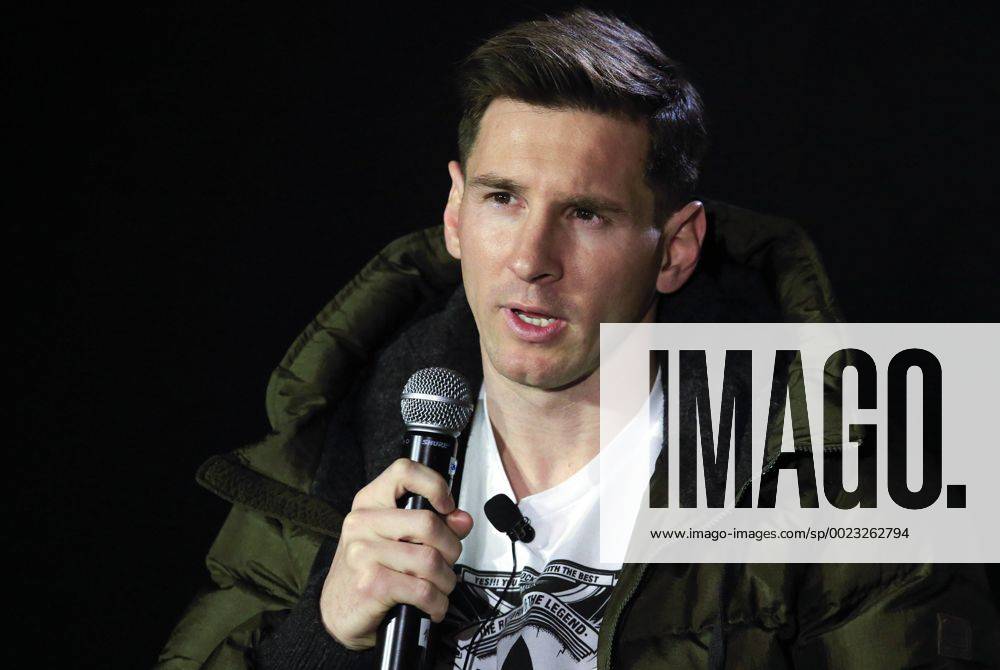 -- FC Barcelona Barca s Argentinian forward Lionel Messi attends a press conference PK Pressekonferenz in which Huawei announces Messi s appointment as the company s latest Global Brand Ambassador in Barcelona, Spain, March 17, 2016. ) (SP)SPAIN-BARCELONA-HUAWEI-MESSI PauxBarrena