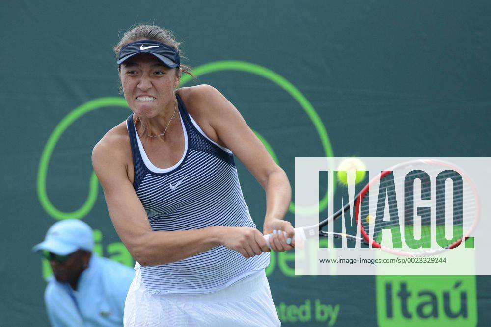 Miami, Florida, United States - SAMAMANTHA CRAWFORD in action in her match vs. K. Swan at the Miami Open Tennis 2016 - Miami Open - Day 2 - ZUMAl132