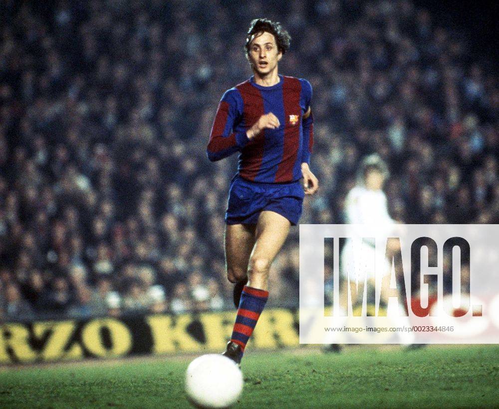 Football - 1977 1978 UEFA Cup - Quarter-Final, Second Leg: Barcelona 2 Aston Villa 1 Barcelona s Johan Cruyff during the game in the Nou Camp. 15 03 1978