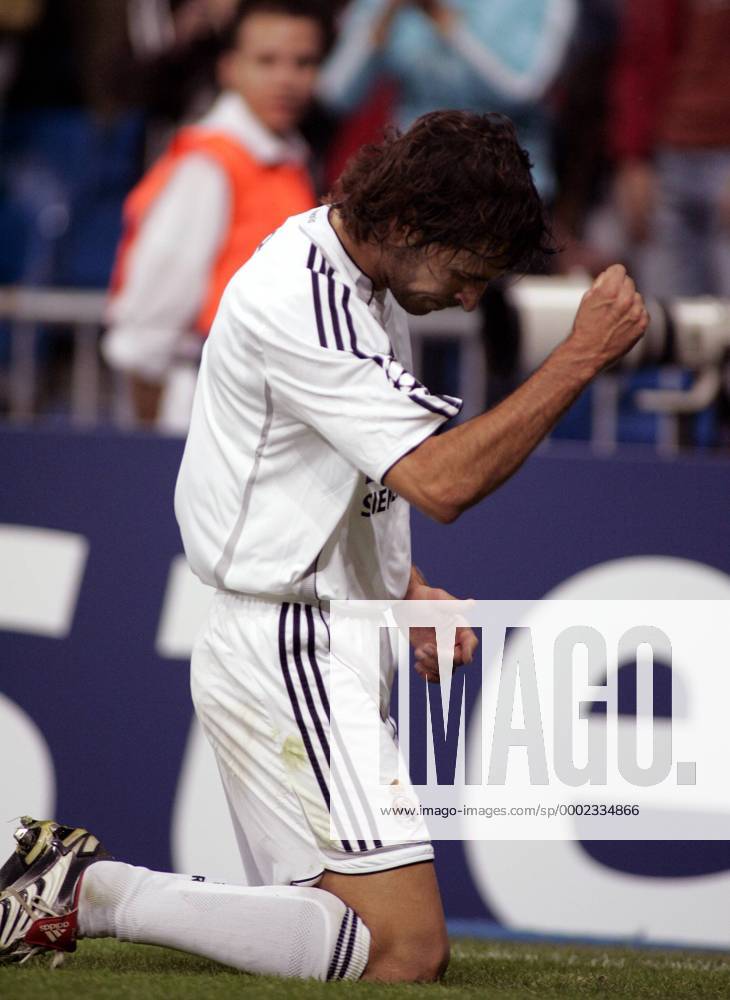 Raul Gonzalez (Real Madrid) - Torjubel - Fußball EC 1 Herren Champions League 2006 2007, Real Madrid CF, Primera Division, 1. Spanische Liga Einzelbild Madrid Freude, Fußball EC 1 Herren Champions League 2006 2007, Real Madrid CF, Primera Division, 1. Spanische Liga Einzelbild Madrid Freude,