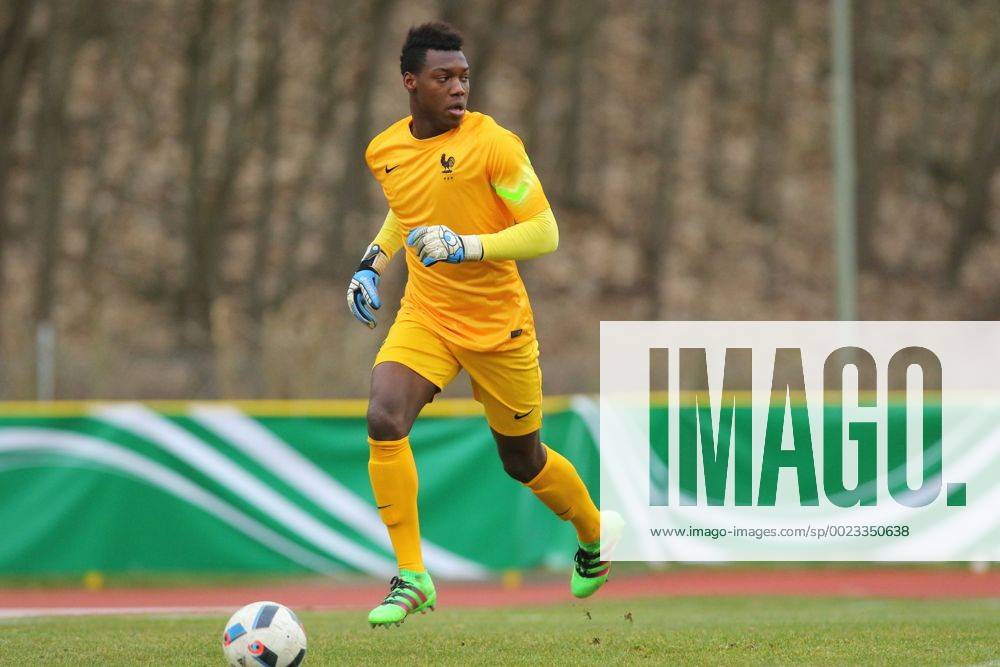 Konz Loic Badiashile (Frankreich) Deutschland vs Frankreich --- Fussball --- U18-Laenderspiel --- 24.03.2016