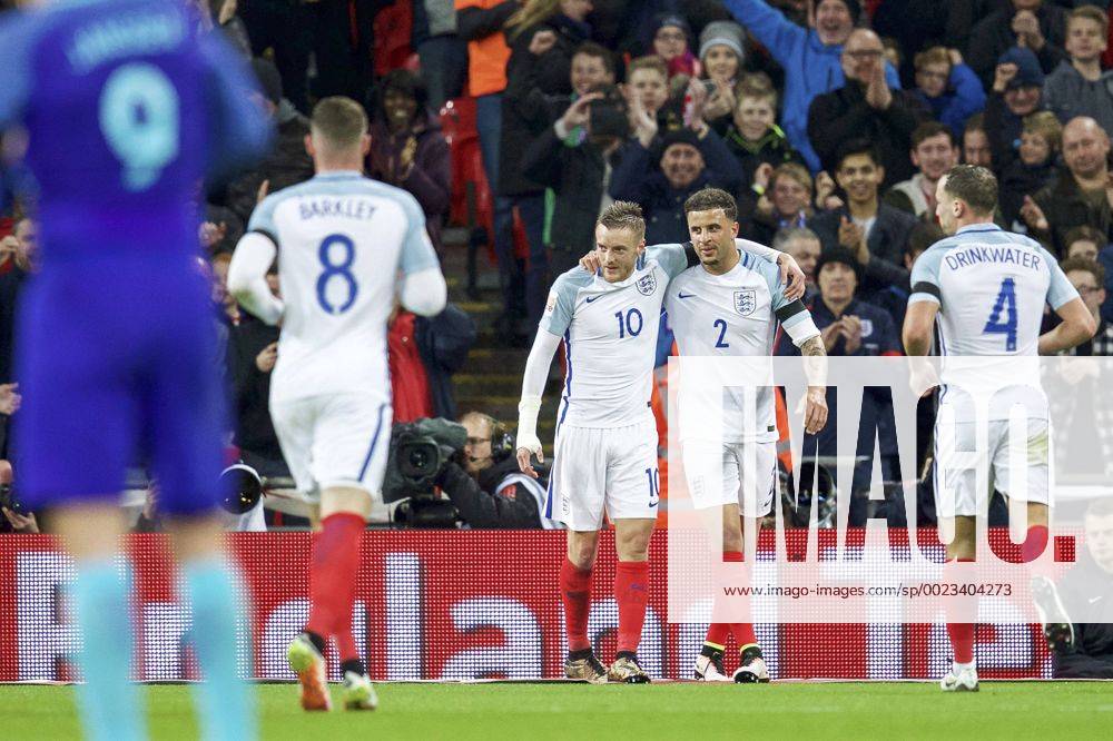 (L-R) Vincent Janssen of Holland, Ross Barkley of England, Jamie Vardy of England, Kyle Walker of England, Danny Drinkwater of England Maurice van Steen London England v Netherlands IVx 5232808