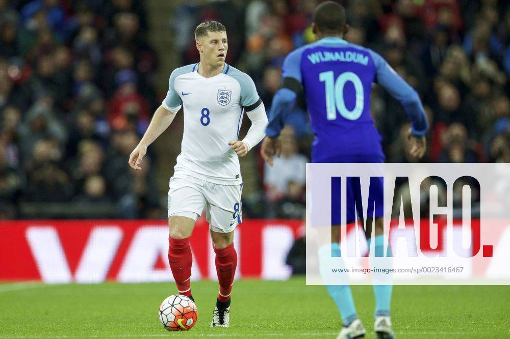 (L-R) Ross Barkley of England, Georginio Wijnaldum of Holland during the friendly match between England and Netherlands on March 29, 2016 at Wembley stadium in London, England. England v Netherlands Friendly match 2015 2016 IVx 5237880