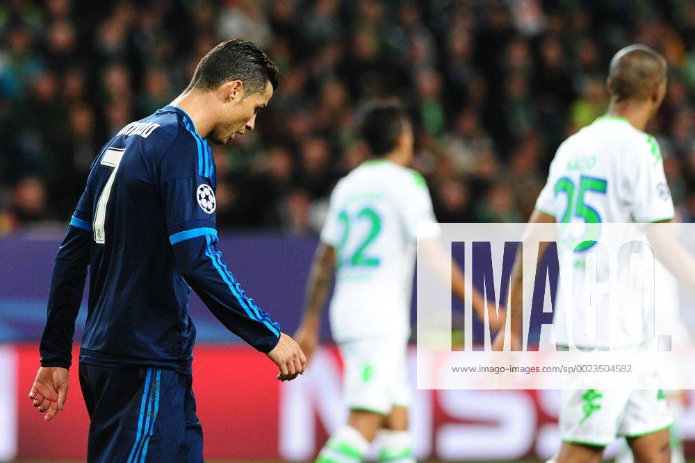 Fussball Champions League Viertelfinale VfL Wolfsburg - Real Madrid am 06.04.2016 in der Volkswagen Arena in Wolfsburg Christiano Ronaldo ( Madrid )
