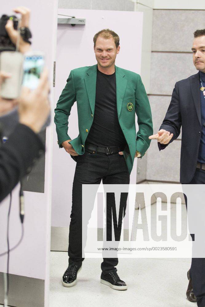 Manchester, Lancashire, UK - Manchester UK. US Masters champion David Willett arrives back in Britain at Manchester Airport this morning after scooping the £1.8M top prize in Augusta. David Willett - ZUMAl94_