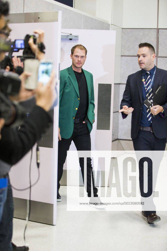 Manchester, Lancashire, UK - Manchester UK. US Masters champion David Willett arrives back in Britain at Manchester Airport this morning after scooping the Ã‚Â£1.8M top prize in Augusta. David Willett - ZUMAl94_