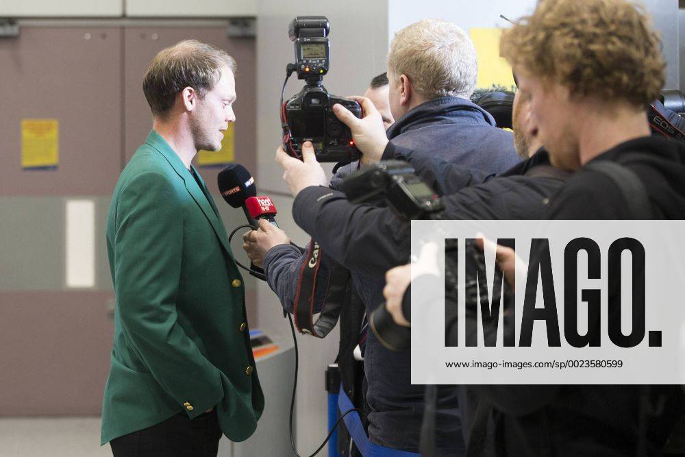 Manchester, Lancashire, UK - Manchester UK. US Masters champion David Willett arrives back in Britain at Manchester Airport this morning after scooping the Ã‚Â£1.8M top prize in Augusta. David Willett - ZUMAl94_
