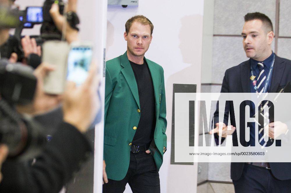 Manchester, Lancashire, UK - Manchester UK. US Masters champion David Willett arrives back in Britain at Manchester Airport this morning after scooping the £1.8M top prize in Augusta. David Willett - ZUMAl94_