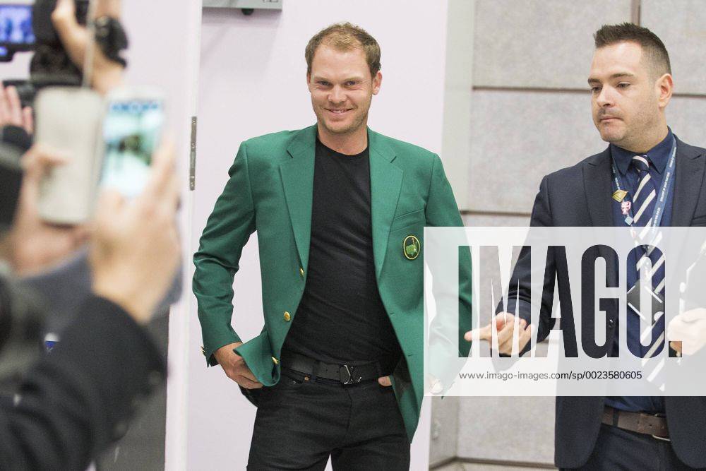 Manchester, Lancashire, UK - Manchester UK. US Masters champion David Willett arrives back in Britain at Manchester Airport this morning after scooping the £1.8M top prize in Augusta. David Willett - ZUMAl94_
