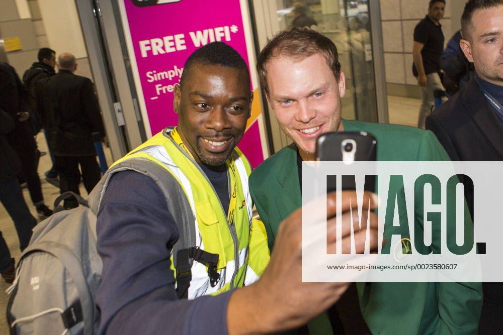Manchester, Lancashire, UK - Manchester UK. US Masters champion David Willett arrives back in Britain at Manchester Airport this morning after scooping the £1.8M top prize in Augusta. David Willett - ZUMAl94_