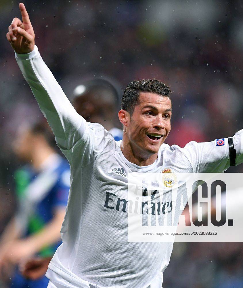 FUSSBALL CHAMPIONS LEAGUE SAISON 2015 2016 VIERTELFINALE RUECKSPIEL Real Madrid - VfL Wolfsburg 12.04.2016 Cristiano Ronaldo (Real Madrid) bejubelt seinen Treffer zum 2:0
