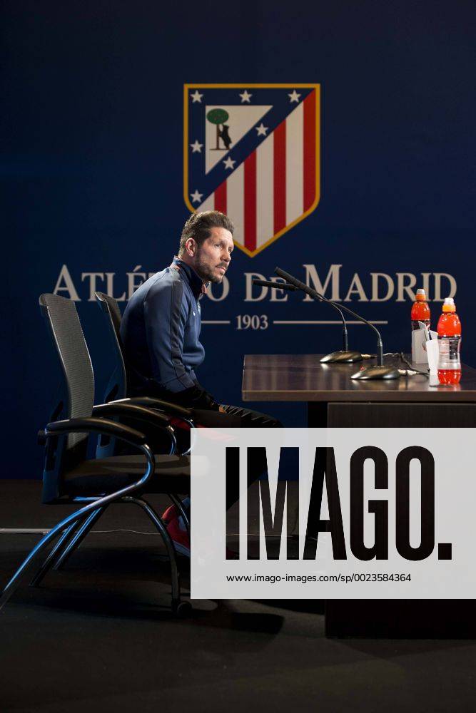 Coach Diego Simeone during Atletico de Madrid s press conference PK Pressekonferenz the day before the EUFA Champions League match between Atletico de Madrid and FC. Barcelona at Vicente Calderon in Madrid. April 13, 2016. (20160413025)