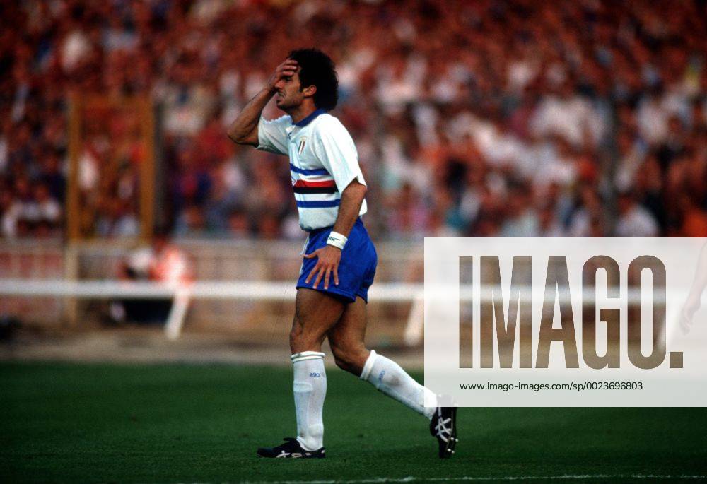 Gianluca Vialli (Sampdoria Genua) verzweifelt