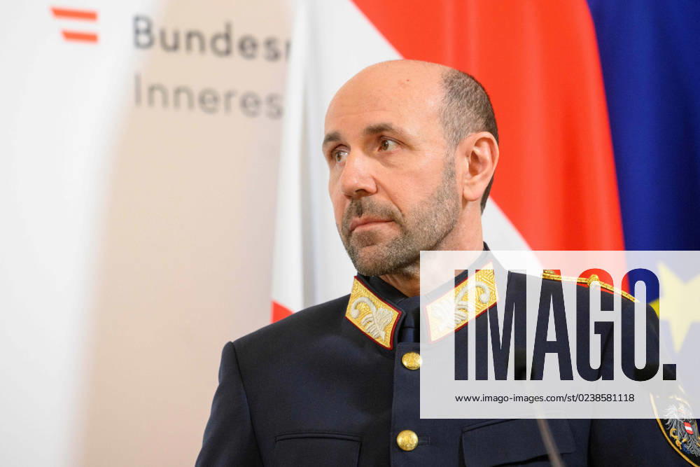 20230306 Praesentation der Kriminalstatistik 2022 WIEN, OESTERREICH - 6. MAERZ: Generaldirektor fuer die oeffentliche Sicherheit Franz Ruf bei der Praesentation der Kriminalstatistik 2022 im Innenministerium am 6. Maerz, 2023 in Wien, Oesterreich. 230306_SEPA_32_025