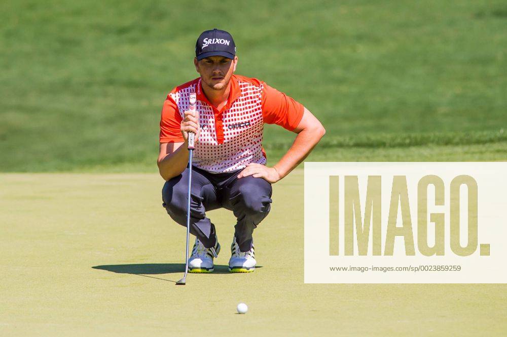 Golfer Chris Stroud on the fifth green during the Wells Fargo Championship on Friday, May 6, 2016 at Quail Hallow Country Club in Charlotte, NC. David Grooms CSM PGA Golf Herren 2016: Wells Fargo Championship MAR 6 - ZUMAc04_