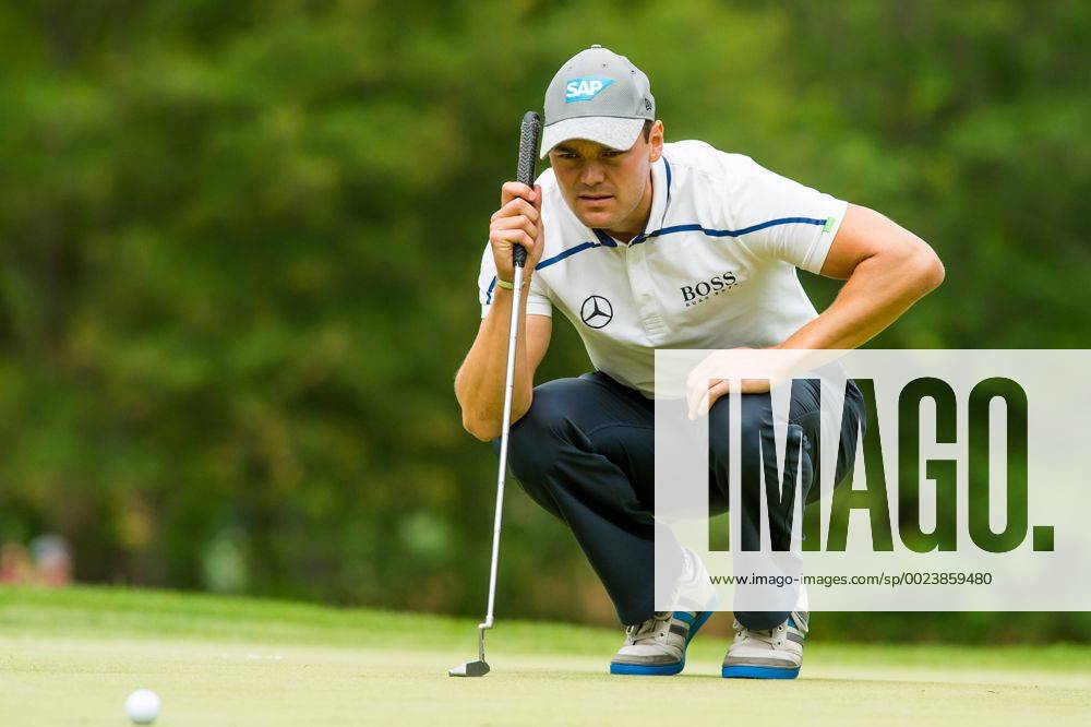 Golfer Martin Kaymer reads his putt on the fifth green during the Wells Fargo Championship on Friday, May 6, 2016 at Quail Hallow Country Club in Charlotte, NC. David Grooms CSM PGA Golf Herren 2016: Wells Fargo Championship MAR 6 - ZUMAc04_