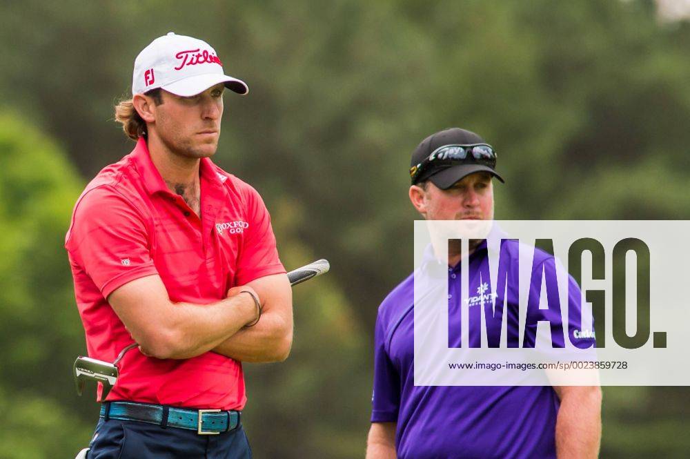 Golfers Andrew Loupe (left) and Steve Wheatcraft on the ninth green during the Wells Fargo Championship on Friday, May 6, 2016 at Quail Hallow Country Club in Charlotte, NC. David Grooms CSM PGA Golf Herren 2016: Wells Fargo Championship MAR 6 - ZUMAc04_