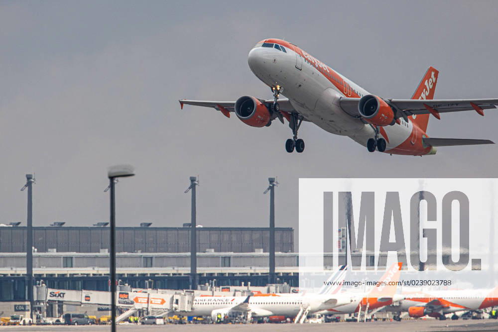 An aircraft taking off at Berlin Brandenburg Airport on March 11, 2023.