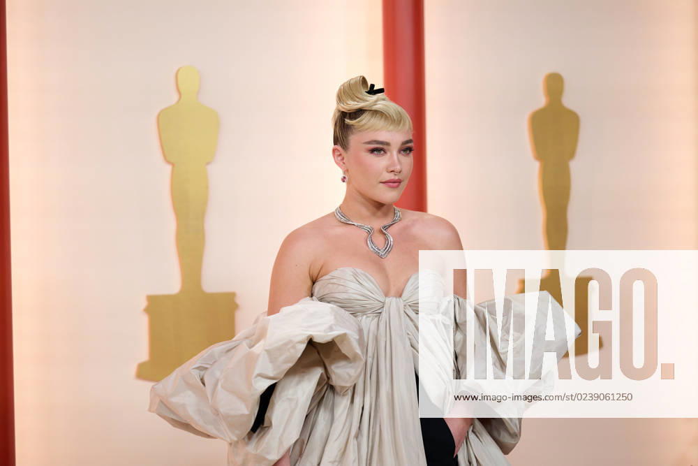 Florence Pugh arrives on the red carpet of the 95th Oscars® at the Dolby® Theatre at Ovation Hollywood on Sunday