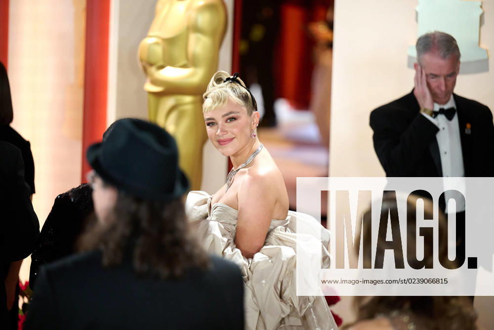 Florence Pugh arrives on the red carpet of the 95th OscarsÂ® at the DolbyÂ® Theatre at Ovation Hollywood on Sunday