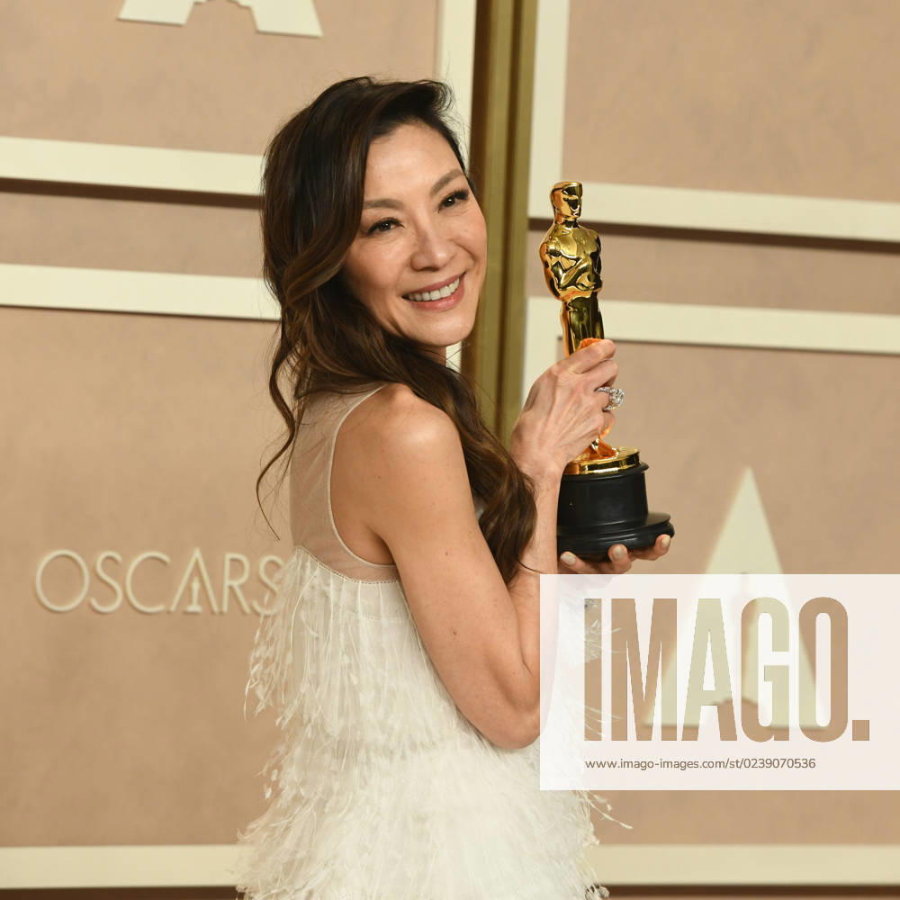 MICHELLE YEOH in the Press Room with her best actress award for Everything Everywhere All at Once . Yeoh became the first Asian woman to be recognized as best actress. The honor came after a long career in martial arts and action movies like Crouching Tiger Hidden Dragon and Yes, Madam. Los Angeles USA - ZUMAz03_ 20230312_awa_z03_532