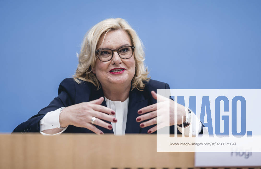 The Commissioner for the Armed Forces of the German Bundestag, Eva Hoegl SPD in the context of the presentation of the Annual Report 2022 at the Federal Press Conference Berlin, 14 03 2023 Berlin Germany.