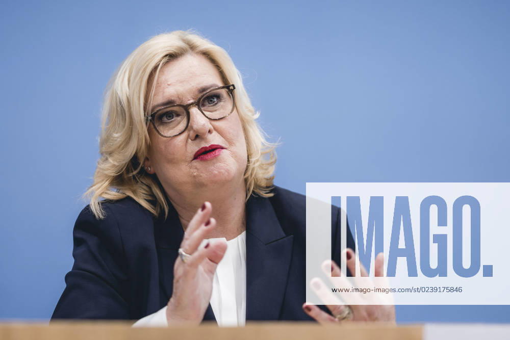 The Commissioner for the Armed Forces of the German Bundestag, Eva Hoegl SPD in the context of the presentation of the Annual Report 2022 at the Federal Press Conference Berlin, 14 03 2023 Berlin Germany.