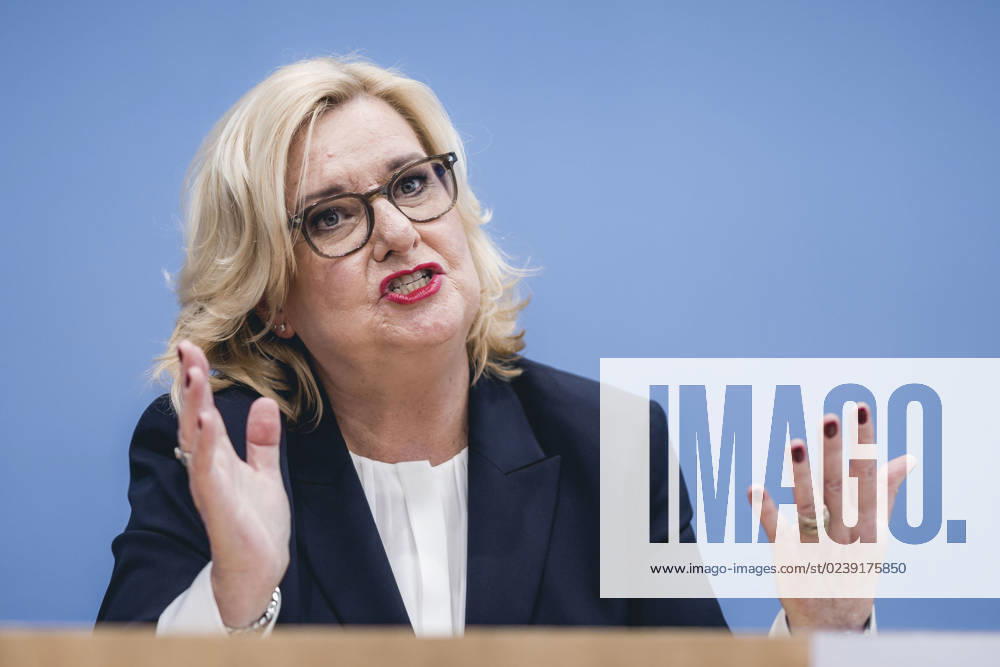 The Commissioner for the Armed Forces of the German Bundestag, Eva Hoegl SPD in the context of the presentation of the Annual Report 2022 at the Federal Press Conference Berlin, 14 03 2023 Berlin Germany.