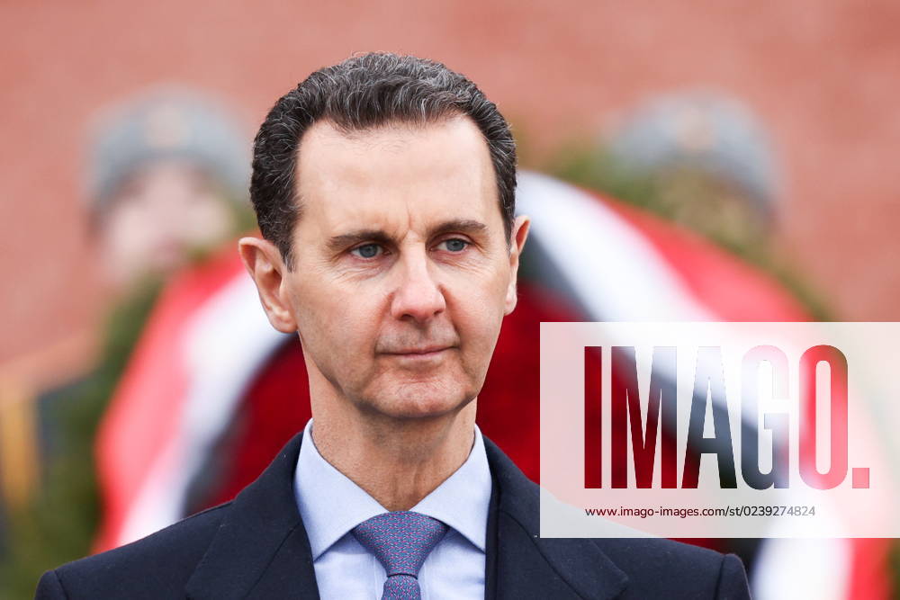 Moskau, Baschar al-Assad zu Gast In Russland RUSSIA, MOSCOW - MARCH 15, 2023: Syria s President Bashar al-Assad is seen during a wreath laying ceremony at the Tomb of the Unknown Soldier by the Kremlin Wall. The Syrian president is on a working visit to Russia. Mikhail Tereshchenko TASS 57876933
