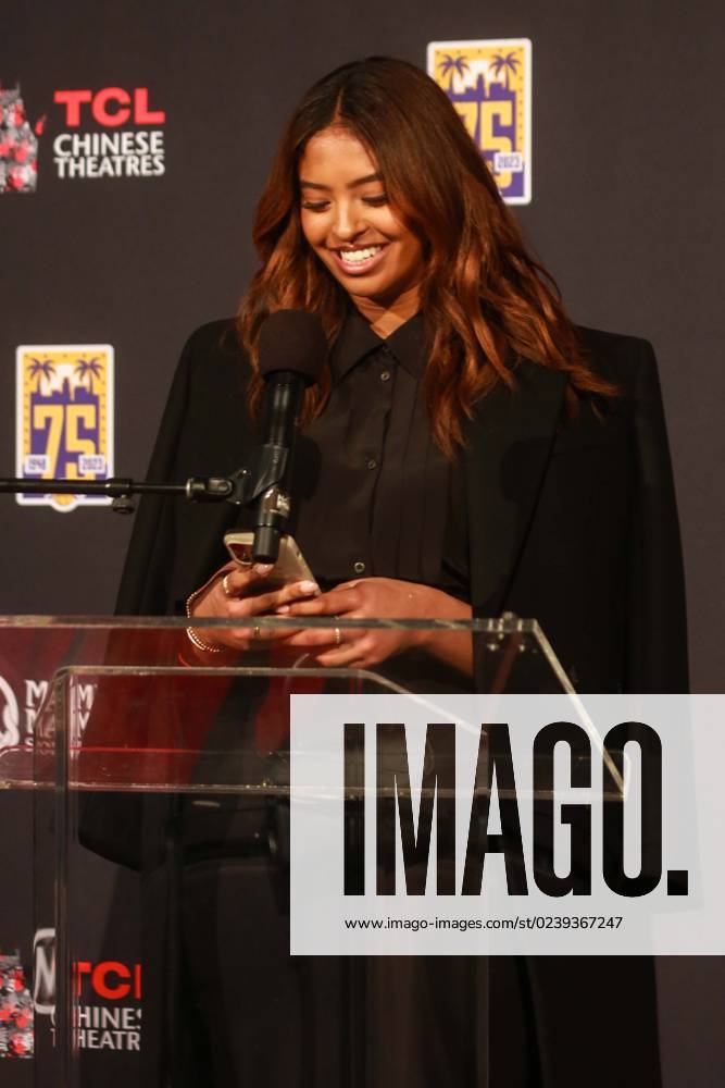 NATALIA BRYANT gives a speech on her father at hand and footprint Jeremy for Kobe Bryant outside the TCL Chinese Theatre. Los Angeles USA - ZUMAw213 20230315_zep_w213_009