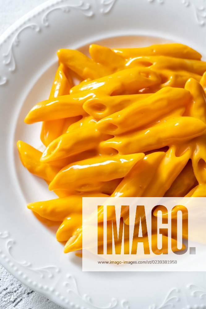 Pasta with cheese sauce, Portion of penne pasta with cheddar sauce, Portion of penne pasta with cheddar sauce, 15.02.2023,