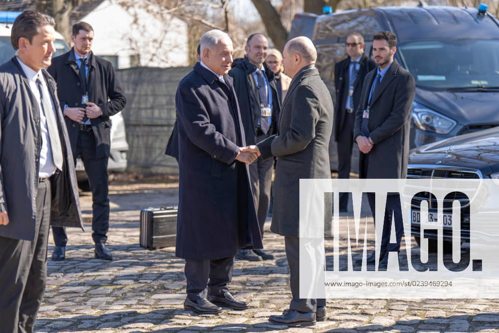 Prime Minister Benjamin Netanyahu, German Chancellor Olaf Scholz Visit of the Prime Minister of the State of Israel, Benjamin Netanyahu, in Berlin Visit of the Holocaust Memorial Gleis 17 in Berlin Wannsee with German Chancellor Olaf Scholz Berlin Berlin GER