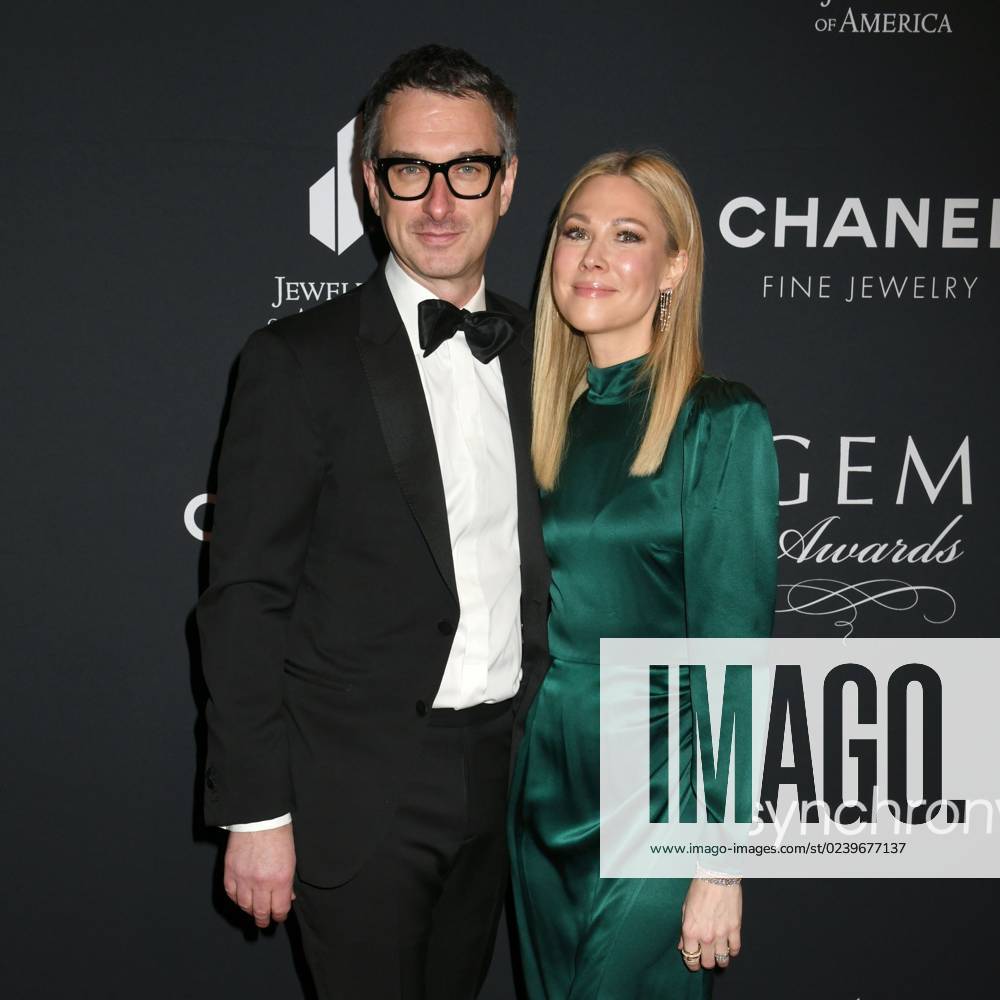 Gannon Brousseau, Desi Lydic at arrivals for Jewelers Of America 21st Annual Gem Awards Gala, Cipriani 42nd Street, New York, NY March 17, 2023. Photo By: Quoin Pics Everett Collection at arrivals for Jewelers Of America 21st Annual Gem Awards Gala, Cipriani 42nd Street, New York, NY March 17, 2023. Photo By: Quoin Pics Everett Collection PUBLICATIONXNOTxINxCANxCHNxFRAxITAxJPNxNORxPOLxRUSxESPxUKxUSA