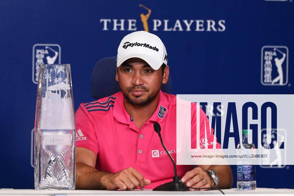 Golf, PGA, Jason Day gewinnt in Ponte Vedra Beach May 15, 2016 - Ponte Vedra Beach, Florida, United States - Jason Day speaks to the media after winning The PLAYERS Championship at TPC Sawgrass. Golf 2016 - The PLAYERS Championship - Final Round - ZUMAw109