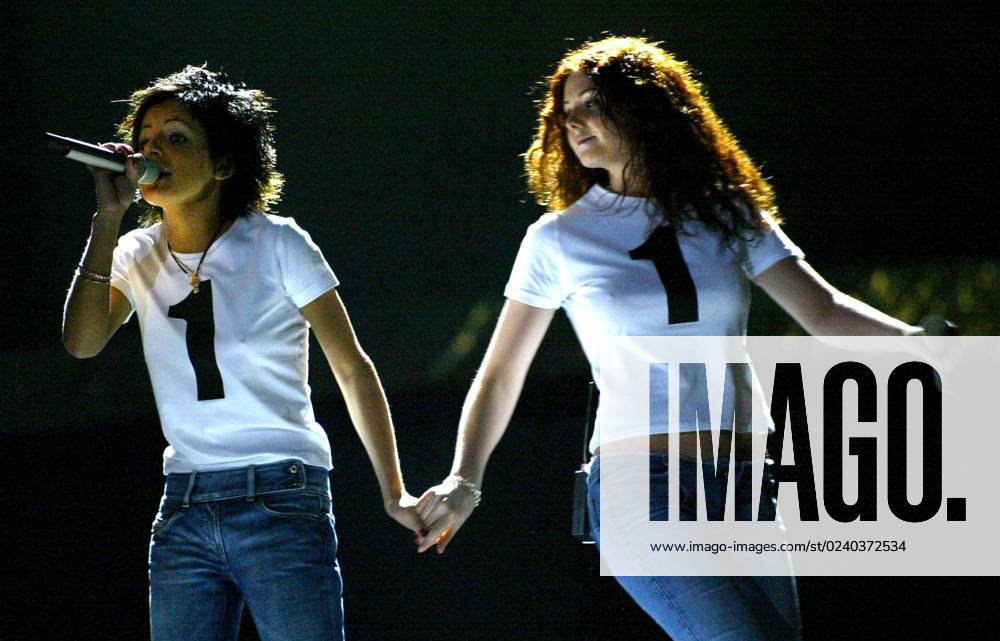 RIGA 20030524 Eurovision Song Contest Riga TATU RIGA LATVIA