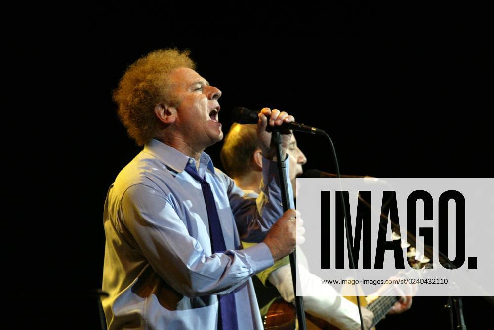 STOCKHOLM 20040725 Simon Garfunkel performs at Globen in Stockholm on July 25, 2004 From left, Art Garfunkel and Paul Simon Photo Mats Andersson SCANPIX Code 62210 .