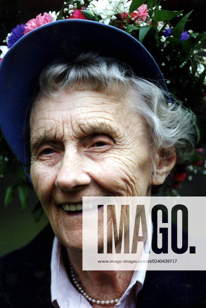STOCKHOLM 1993 05 26 Astrid Lindgren, Swedish children s books author Astrid Lindgren s stories about characters such as Pippi Longstocking, Emil, Kalle Blomquist, The Brothers Lionheart, Karlsson on the Roof, Ronia the Robber s Daughter and the Bullerby children