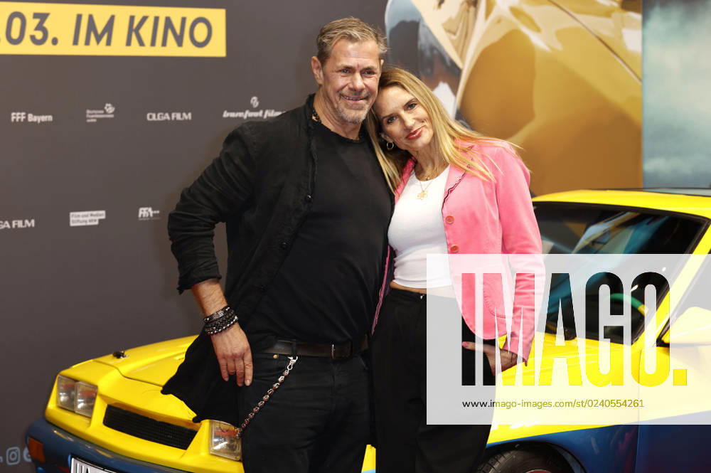 Sven Martinek with partner Bianca Rütter at the premiere of the feature film Manta, Manta Zwoter Teil at the Cinedom Cologne, 26 03 2023 Foto:xT.xSchröerx xFuturexImage