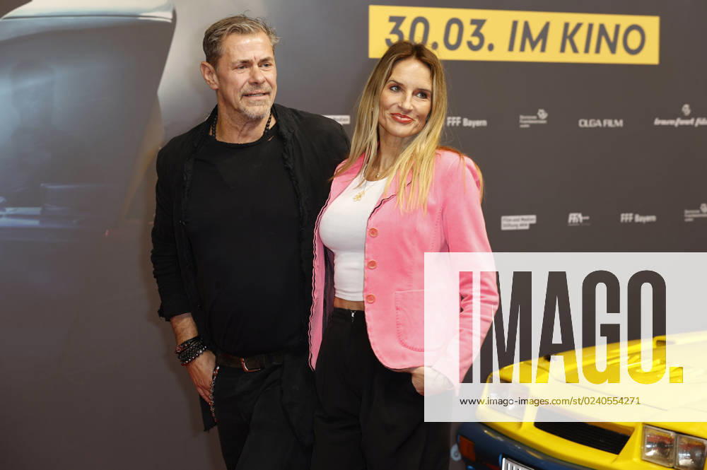 Sven Martinek with partner Bianca Rütter at the premiere of the feature film Manta, Manta Zwoter Teil at the Cinedom Cologne, 26 03 2023 Foto:xT.xSchröerx xFuturexImage